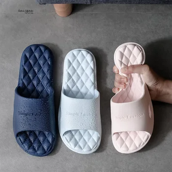 2021 חדש נעלי נשים קיץ עבה התחתון מקורה הביתה זוגות לשירותים בבית החלקה רכה תוספות גאות ללבוש מגניב נעלי בית